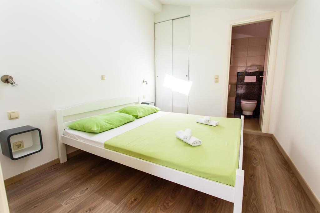 Filip Apartment Omiš Rom bilde