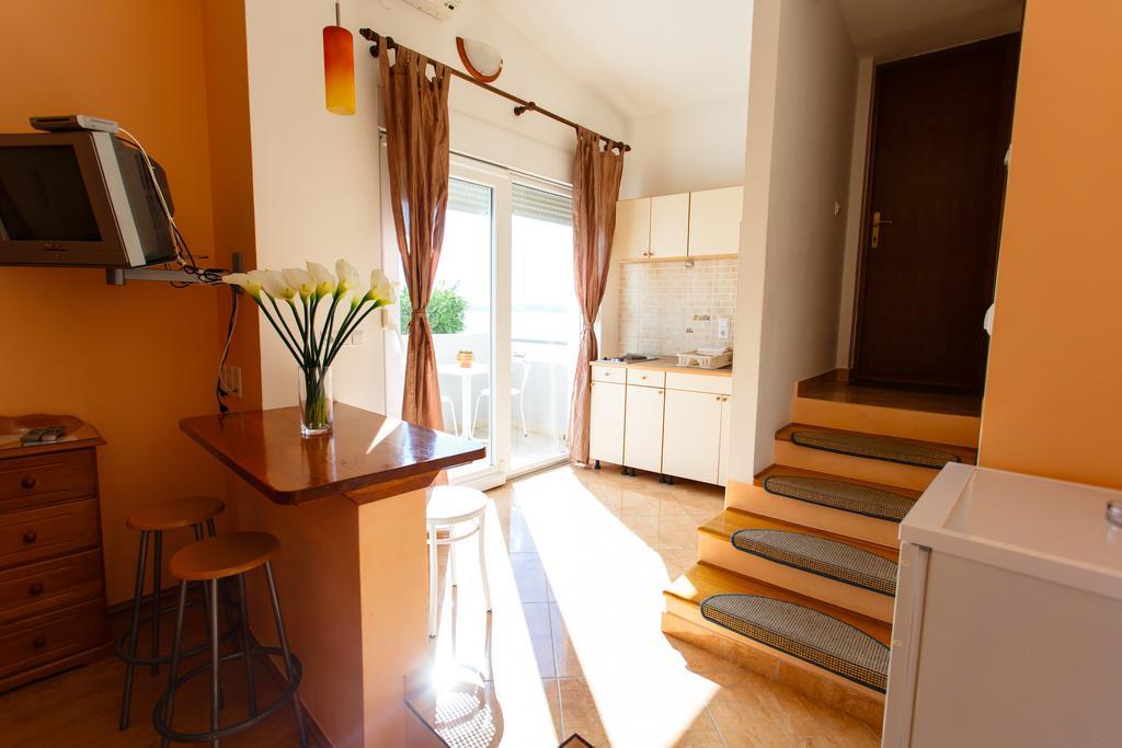 Filip Apartment Omiš Eksteriør bilde